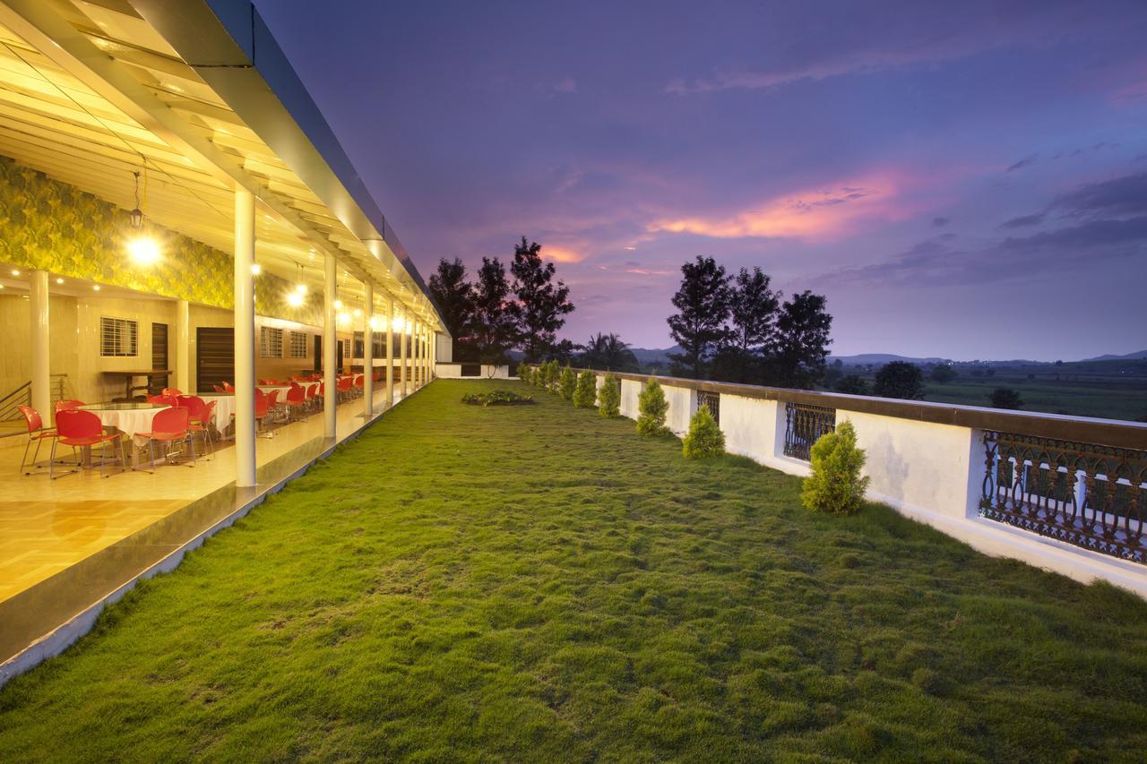 GP Hotels&Resorts Nashik Exterior foto